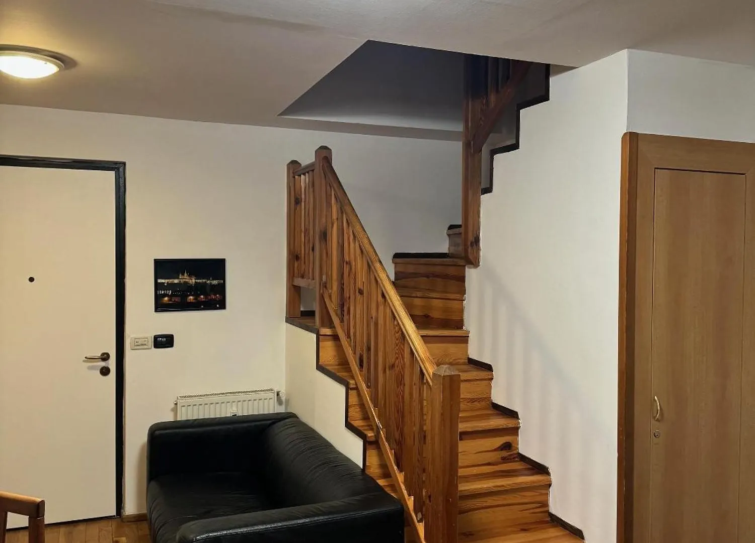 Remarkable 1-Bed Apartment In Praha 0*, Prága