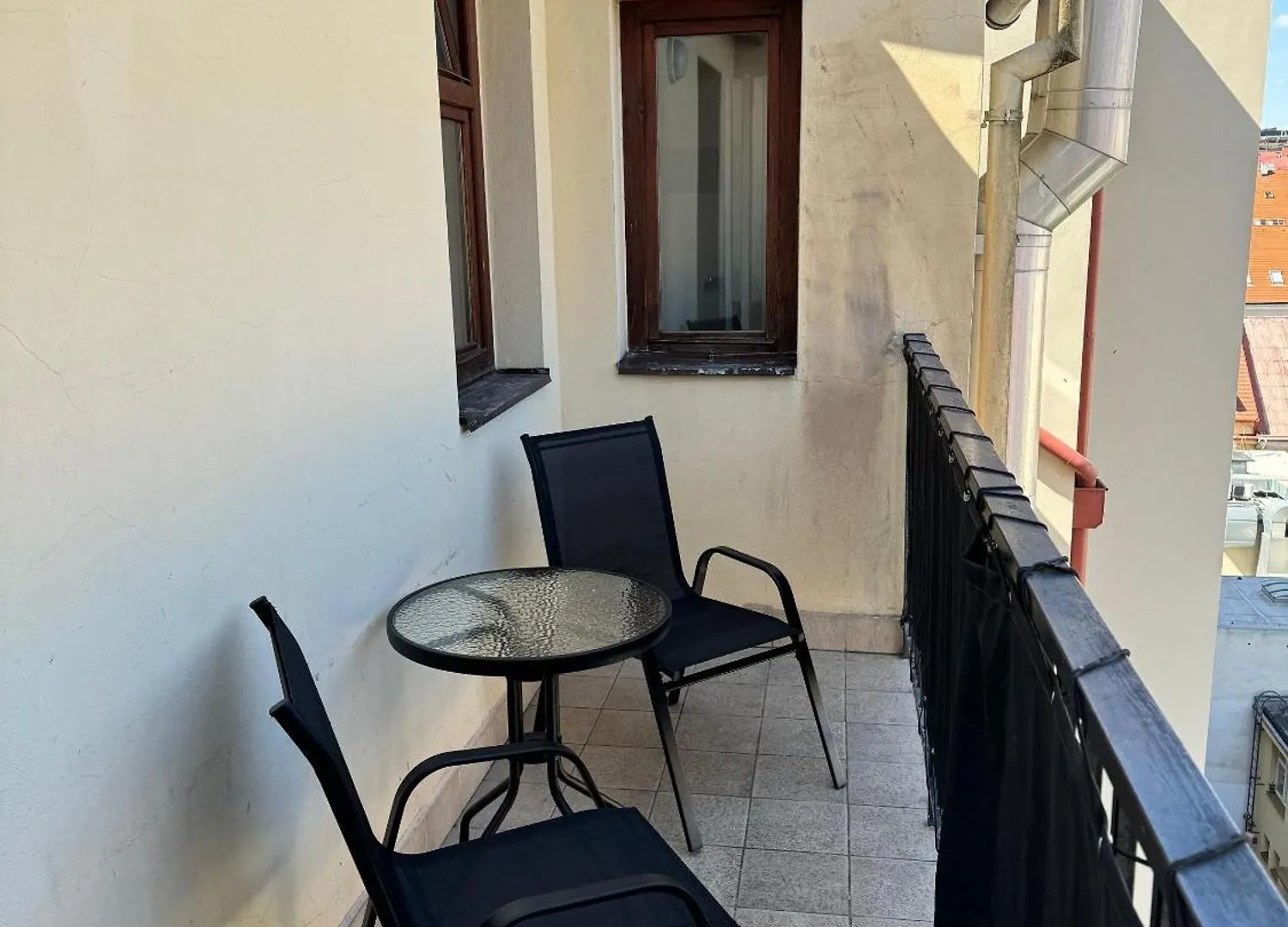 Remarkable 1-Bed Apartment In Praha